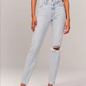 Abercrombie & Fitch - Mom Jean